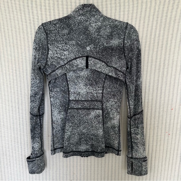 Lululemon Define Jacket (Size: 6) - Picture 10 of 11